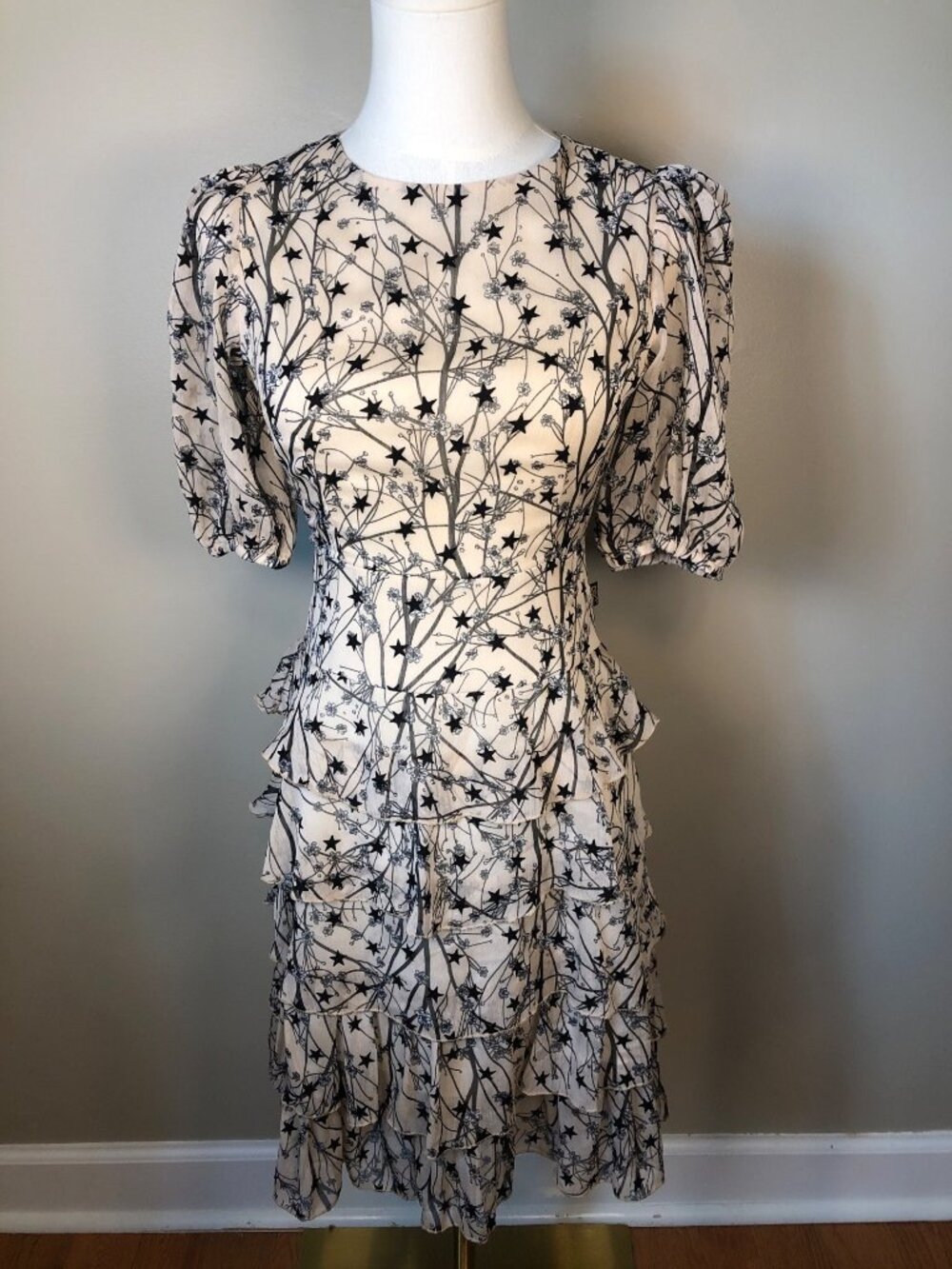DVC Stars & Floral Patterned Tier Ruffled Beige Dress Sz 32/S Whimsical Coquette